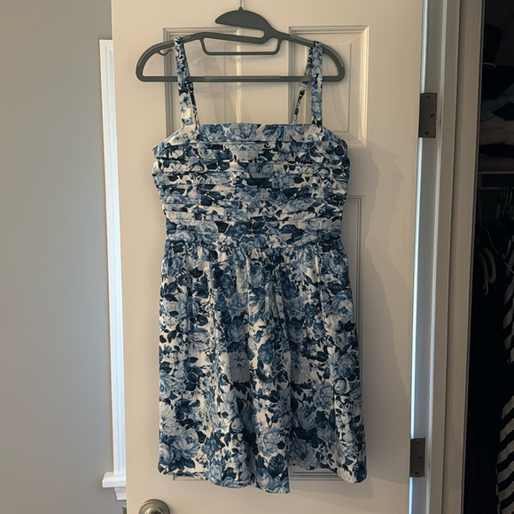 Abercrombie & Fitch Dresses & Skirts - Abercrombie mini dress